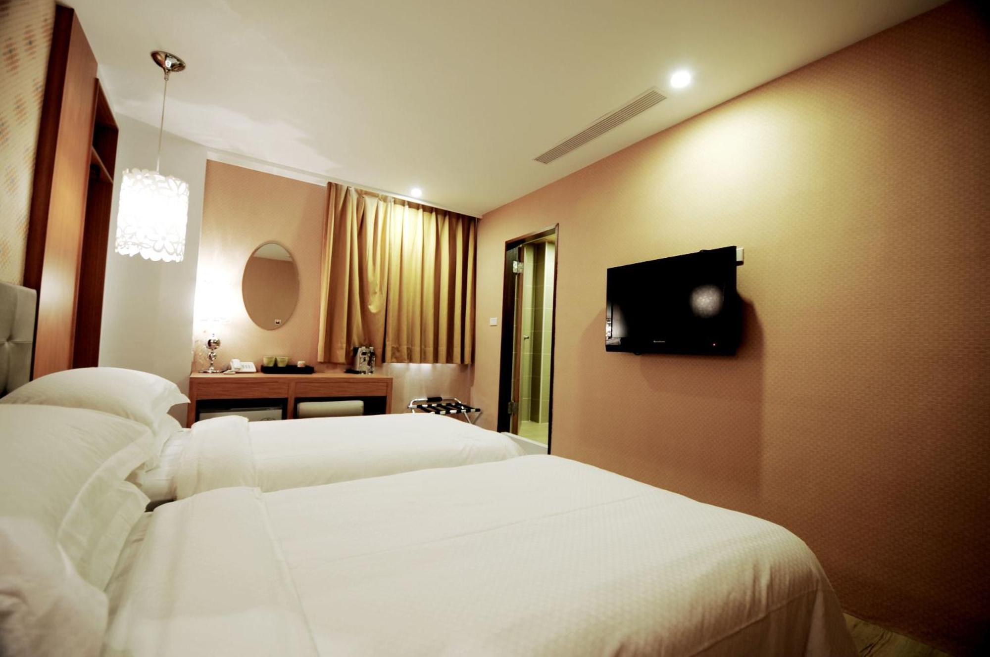 The Riverside Hotel Hengchun South Gate Room photo