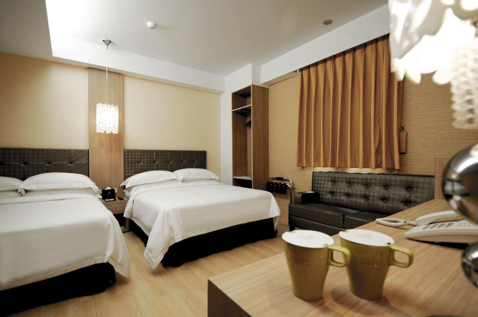 The Riverside Hotel Hengchun South Gate Room photo