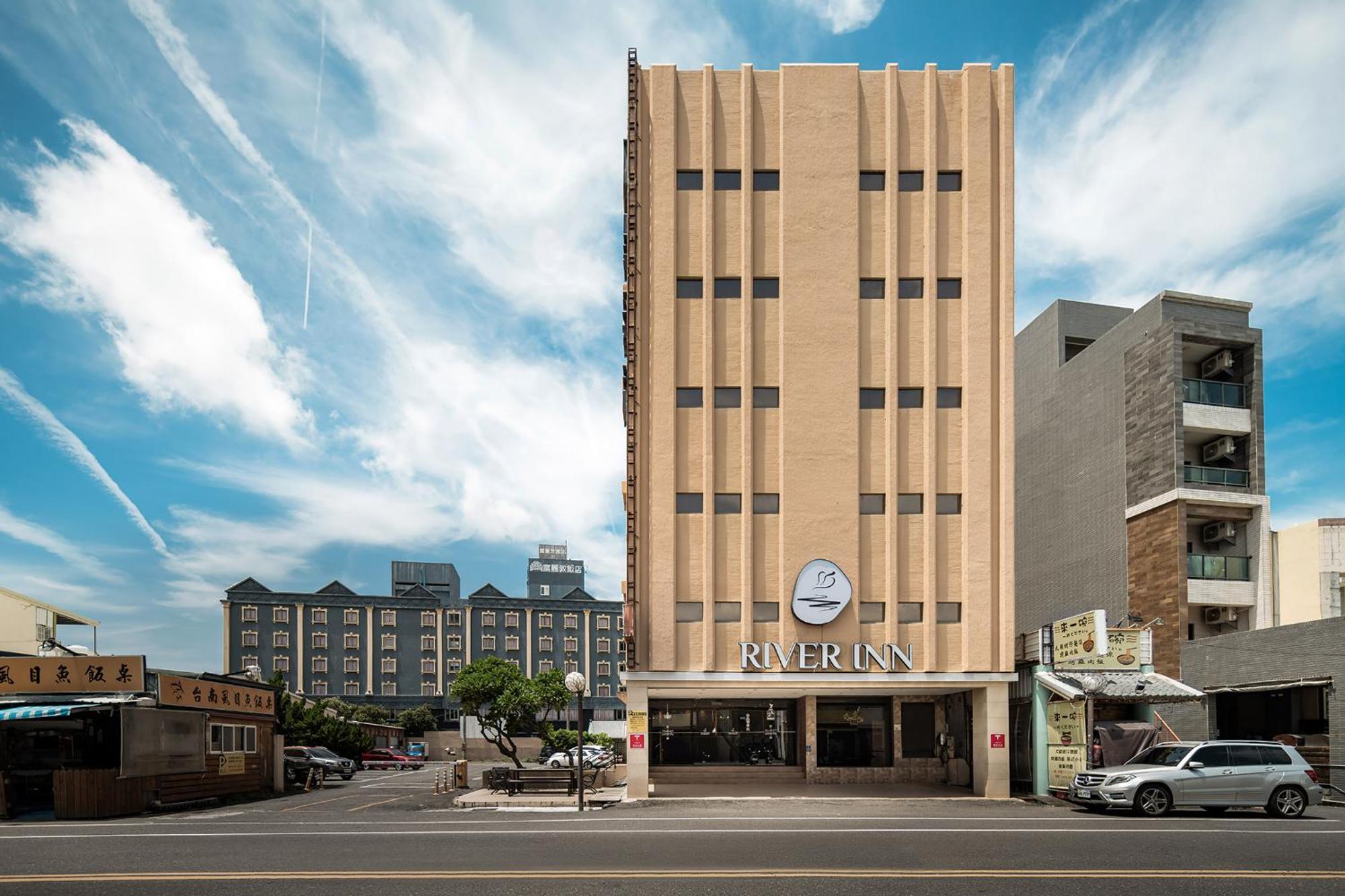 The Riverside Hotel Hengchun South Gate Exterior photo